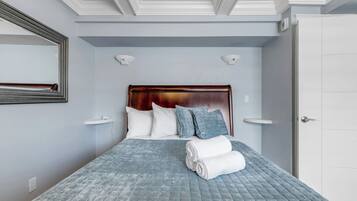 2 bedrooms, iron/ironing board, WiFi (free), bed sheets