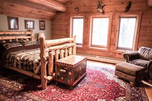 8 chambres, coffres-forts dans les chambres, bureau