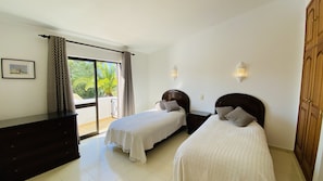 3 bedrooms, in-room safe, iron/ironing board, free WiFi