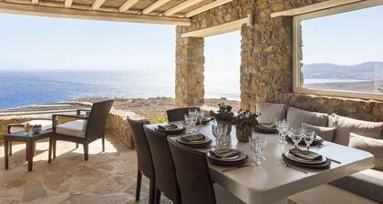 ELEGANT BORD DE MER, PISCINE INFINITY, VUE IMPRENABLE, ACCES FACILE A 3 PLAGES