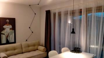 Tischtennisplatte, Bücher