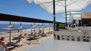 Outdoor dining - South Facing Apartment, Fantastic Sea Views,Terrace, 300m beach (Mojaca Playa)