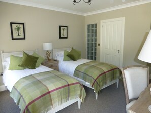 2 bedrooms, iron/ironing board, travel crib, free WiFi - Award Winning Ideal Rural Escape in Earn Valley 5 min from Perth (Perth)