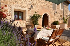 Restauration extérieure