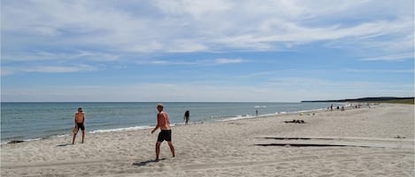 Una spiaggia nelle vicinanze