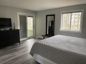 2 bedrooms, iron/ironing board, travel cot, WiFi - Seasons at Attitash Townhouse - Sleeps 10, 2Bedroom, 2 Bath, Family Friendly! (Bartlett)