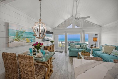 ~ BEACHFRONT PARADISE 1 ~ YES, THAT'S YOUR VIEW! ~ SPECIALS ~