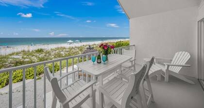 ~ BEACHFRONT PARADISE 1 ~ YES, THAT'S YOUR VIEW! ~ SPECIALS ~