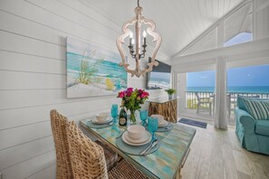 Dining - ~ BEACHFRONT PARADISE 1 ~ YES, THAT'S YOUR VIEW! ~ SPECIALS ~ (Holmes Beach)