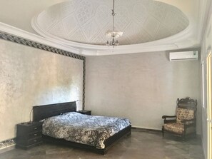 4 Schlafzimmer, Bügeleisen/Bügelbrett, Bettwäsche, Rollstuhlgeeignet