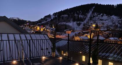 Ski In/Out and on Main Street! It Doesn't Get Any Better!