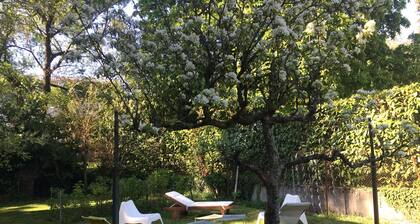 Ruhiges Haus mit Garten in der Nähe der Innenstadt und des Genfer Sees