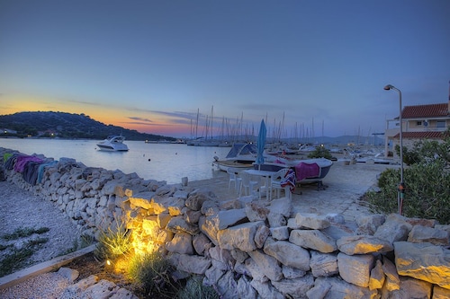 Villa Sailor's Delight - Waterfront Villa With Spectacular View Of Adriatic Sea