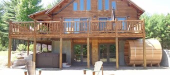 Grand Pines Lodge, Ultimate Log Luxury, Stunning Views, Hot Tub & Sauna, EV Charger, 3D Tour