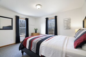 7 bedrooms, WiFi, bed sheets, wheelchair access
