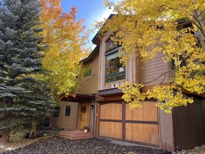 Exterior -  Newly Remodeled-2 Masters & 2 Gathering Areas.  Hot Tub.   Walk to Town (Frisco)