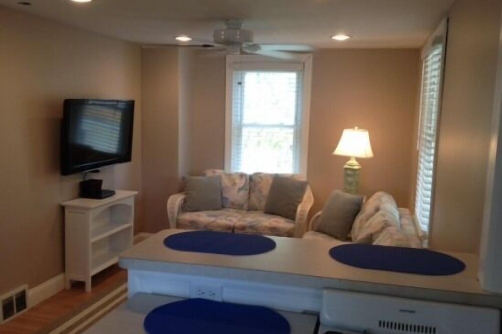 🥇PRIVATE COASTAL COTTAGE - Single/Private - Central Air/Xfinity Cable/WIFI🏖