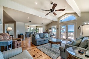 Smart TV, fireplace, books, stereo