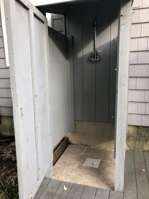 تفاصيل الفندق من الخارج