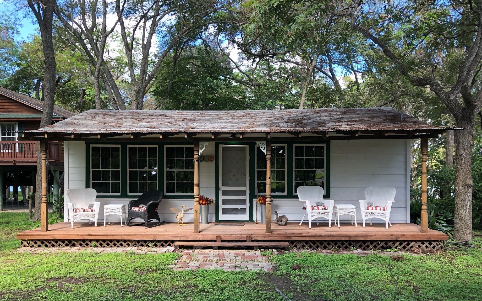  Charming cabin on the Guadalupe river