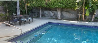 The Retreat at Goose Hollow