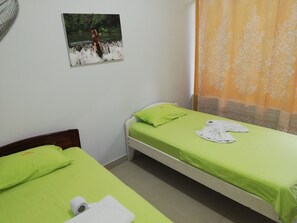 Wifi gratis y ropa de cama 
