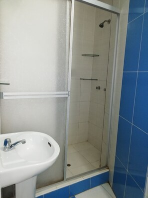 淋浴設備、毛巾