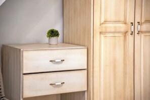 Estudi Deluxe, 1 llit de matrimoni i sofà llit | Caixa forta a l'habitació, decoració individual i mobiliari individual 