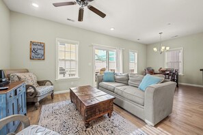 Fernseher, DVD-Player