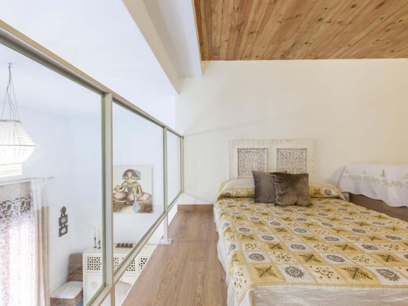 1 slaapkamer, een strijkplank/strijkijzer, internet, beddengoed