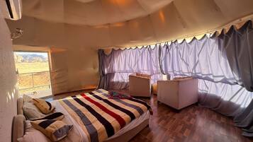 Tent, 1 Bedroom | Cadar kapas Mesir, tilam berlapik, langsir/tirai gelap terus