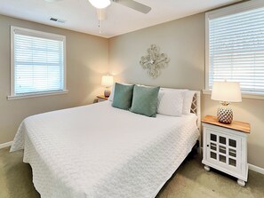 2 bedrooms, iron/ironing board, Internet, bed sheets