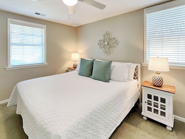 2 chambres, fer et planche Ă repasser, accĂšs Ă Internet, literie fournie