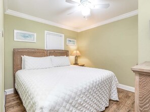 2 bedrooms, iron/ironing board, internet, bed sheets - Dune A | 200 Yds To Beach, Pet Friendly (Tybee Island)