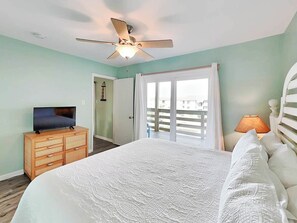 2 bedrooms, iron/ironing board, Internet, bed sheets