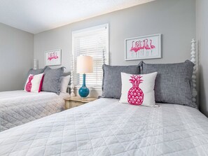 5 bedrooms, iron/ironing board, Internet, bed sheets
