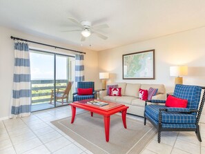 TV - Lighthouse Point 13C | Top Floor, Great Views! (Tybee Island)