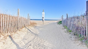 Unclassified image, 3 of 22, button - Dune B | Updated Ground Floor, Pet Friendly, 200 Yards to Beach (Tybee Island)