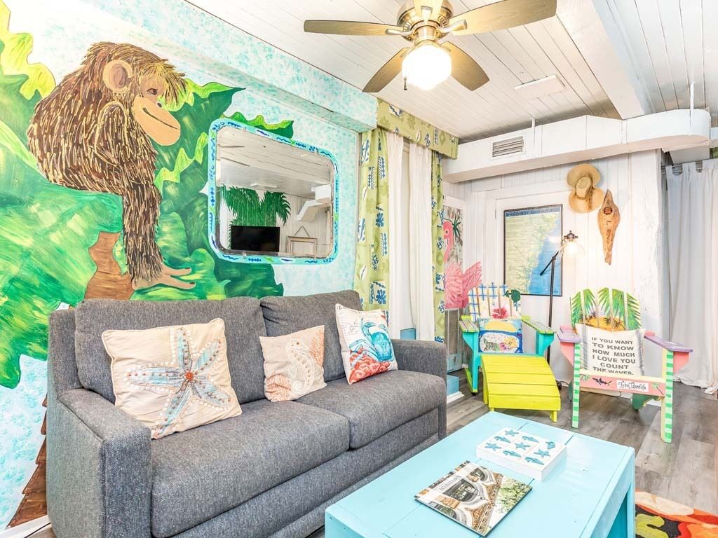 Tybreeza B | Apartment, Shared Pool, Near Beach!