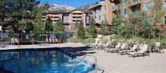 Juniper Springs Lodge # 203 - Luxury Ski-In Ski-Out! 3 Bedroom
