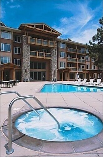 Juniper Springs Lodge # 203 - Luxury Ski-In Ski-Out!  3 Bedroom