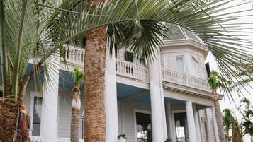 Fachada da propriedade