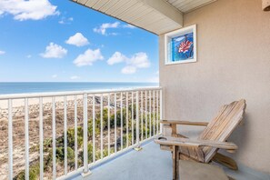 Property grounds - Beach House 442 | Oceanfront, Pet Friendly, Pools (Tybee Island)