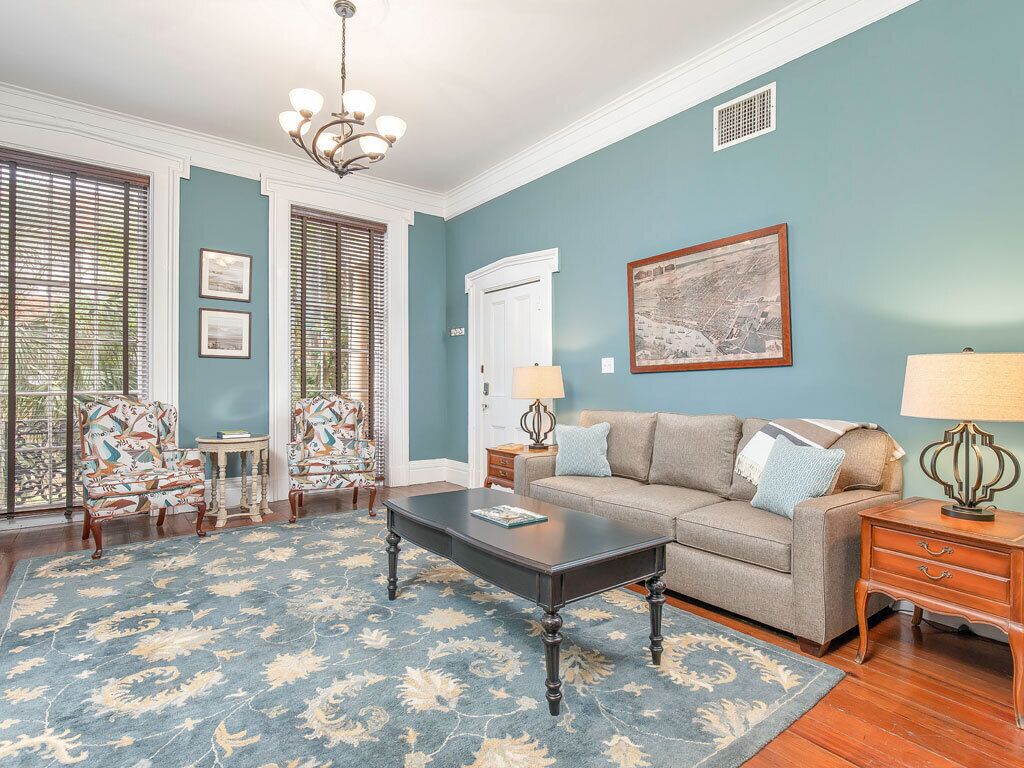 Southern Belle Parlor | Perfect for Couples!