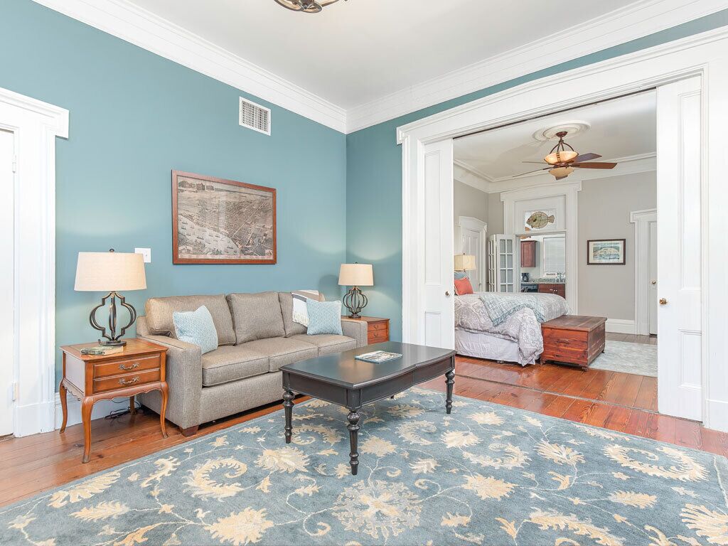 Southern Belle Parlor | Perfect for Couples!