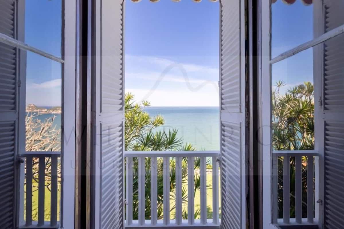Suite Elis Regina | 1 bedroom, minibar, in-room safe, blackout drapes