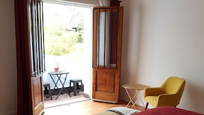 Family Triple Room, 1 Bedroom, Balcony, Courtyard View | Balcony - Casa La Barca (Santiago)