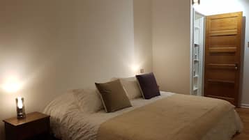 Chambre Affaires Double ou avec lits jumeaux, 1 chambre, hypoallergénique | Bureau, Wi-Fi gratuit, draps fournis