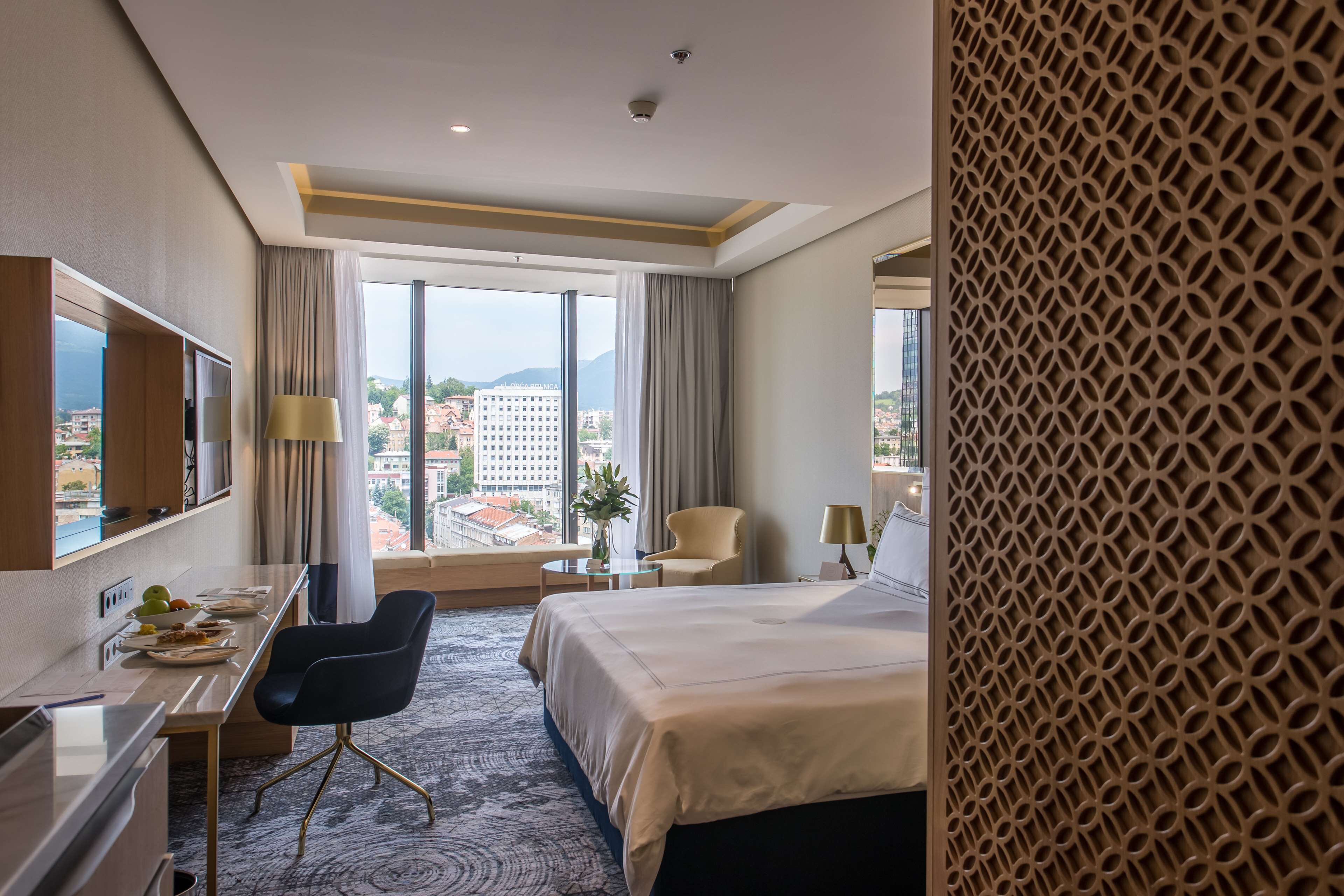 1 soveværelse, allergivenligt sengetøj, minibar, pengeskab på værelset