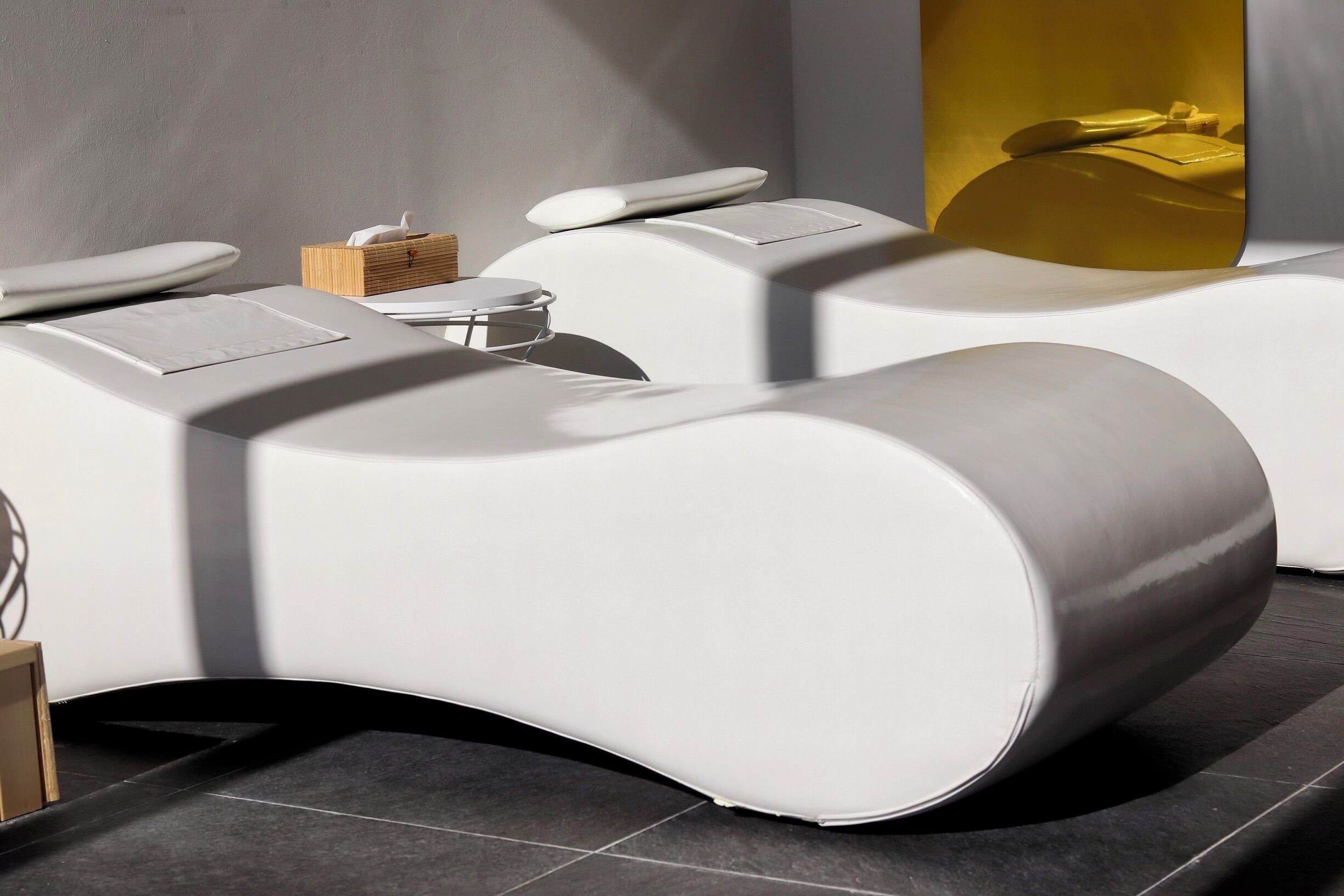 turkish bath/hammam, body treatments, aromatherapy, hot stone massages